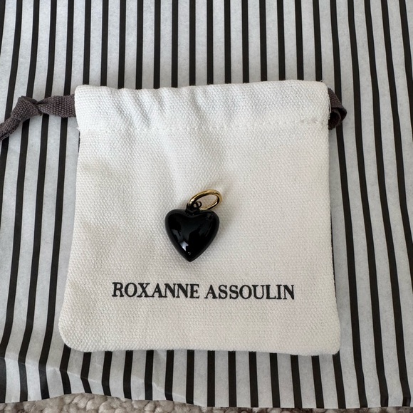 Roxanne Assoulin The Mini Puffy Heart Charm In Black - Picture 3 of 4